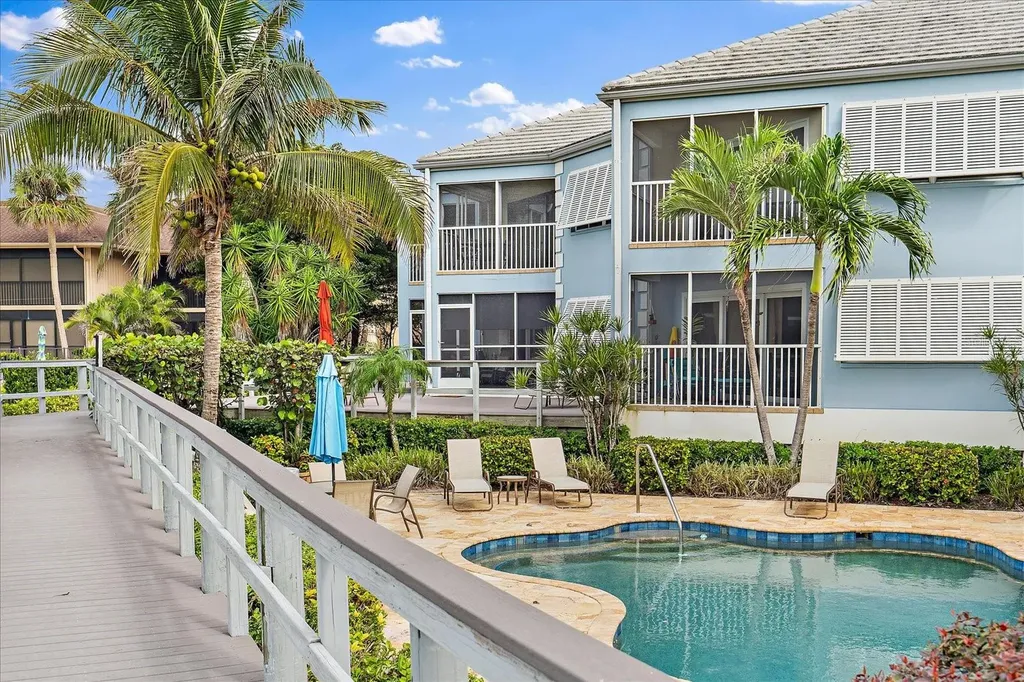 5621 Gulf Of Mexico Drive Longboat Key FL 34228