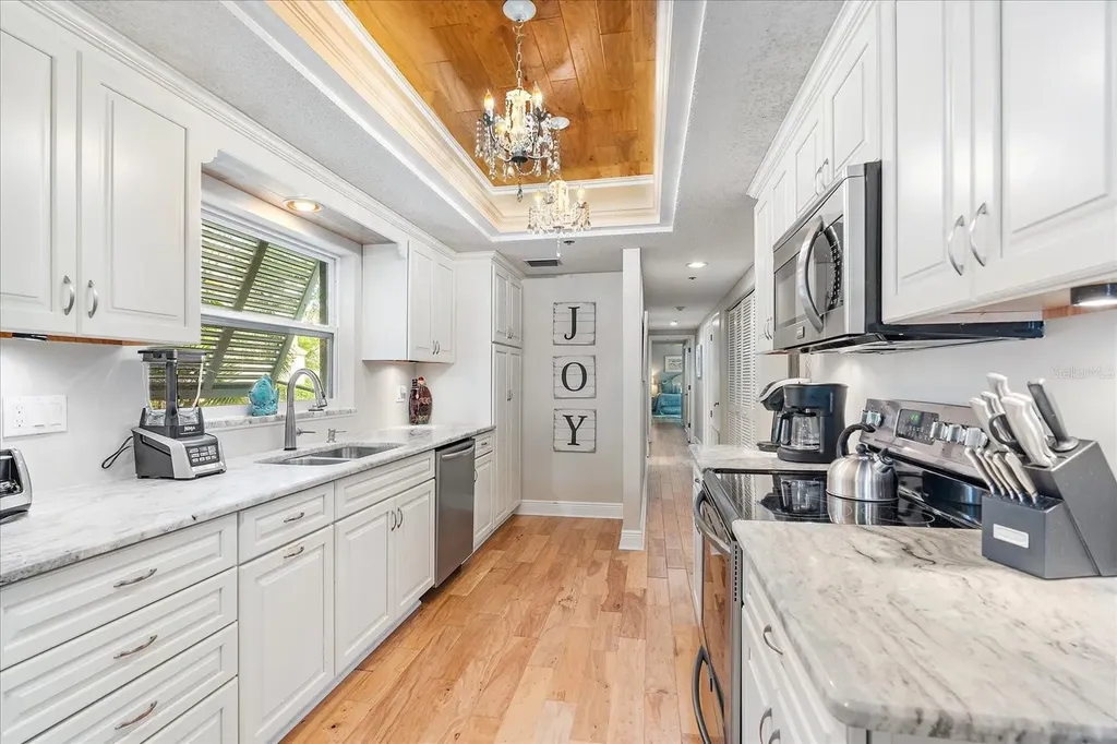 5621 Gulf Of Mexico Drive Longboat Key FL 34228