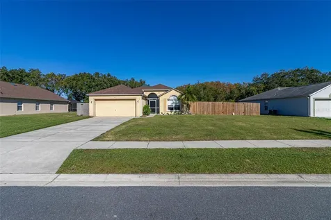 3235 Fairhaven Avenue Kissimmee FL 34746