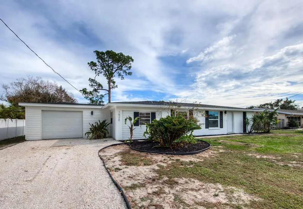 1520 Pearl Street Nokomis FL 34275