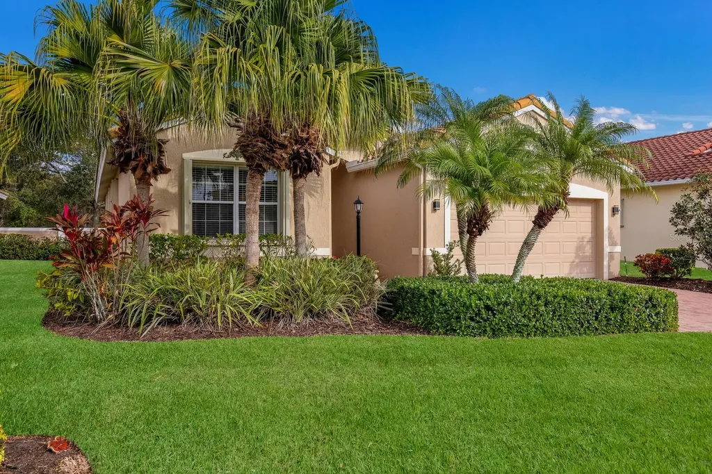 4115 63rd Terrace E Sarasota FL 34243
