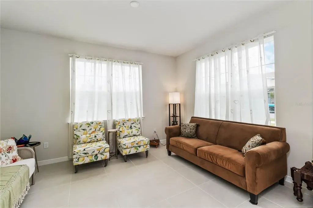 6030 Arbor Watch Loop Orlando FL 32829