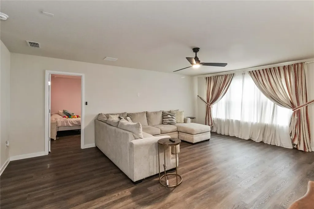 6030 Arbor Watch Loop Orlando FL 32829