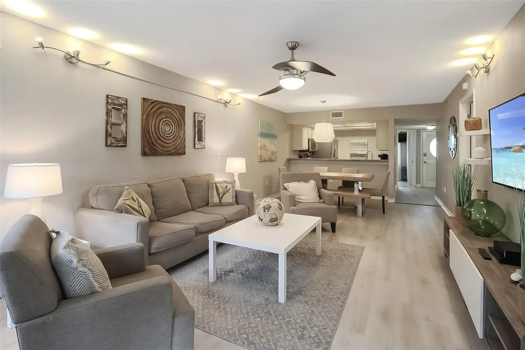 1326 Siesta Bayside Drive Sarasota FL 34242