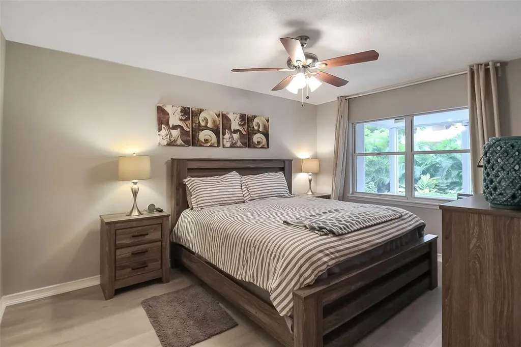 1326 Siesta Bayside Drive Sarasota FL 34242