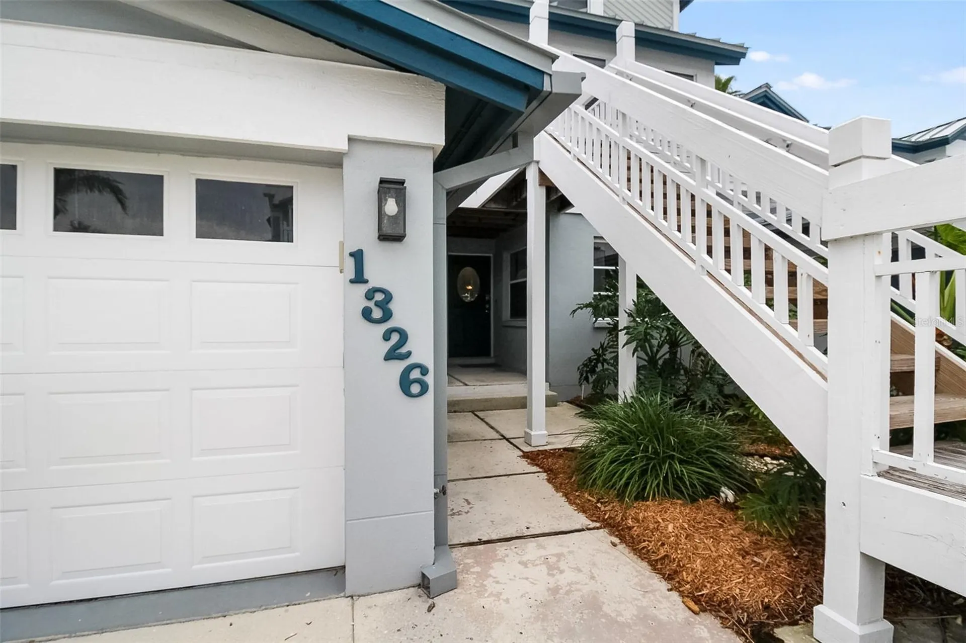 1326 Siesta Bayside Drive Sarasota FL 34242