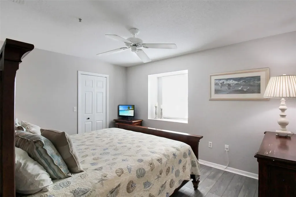 1389 Siesta Bayside Drive Sarasota FL 34242
