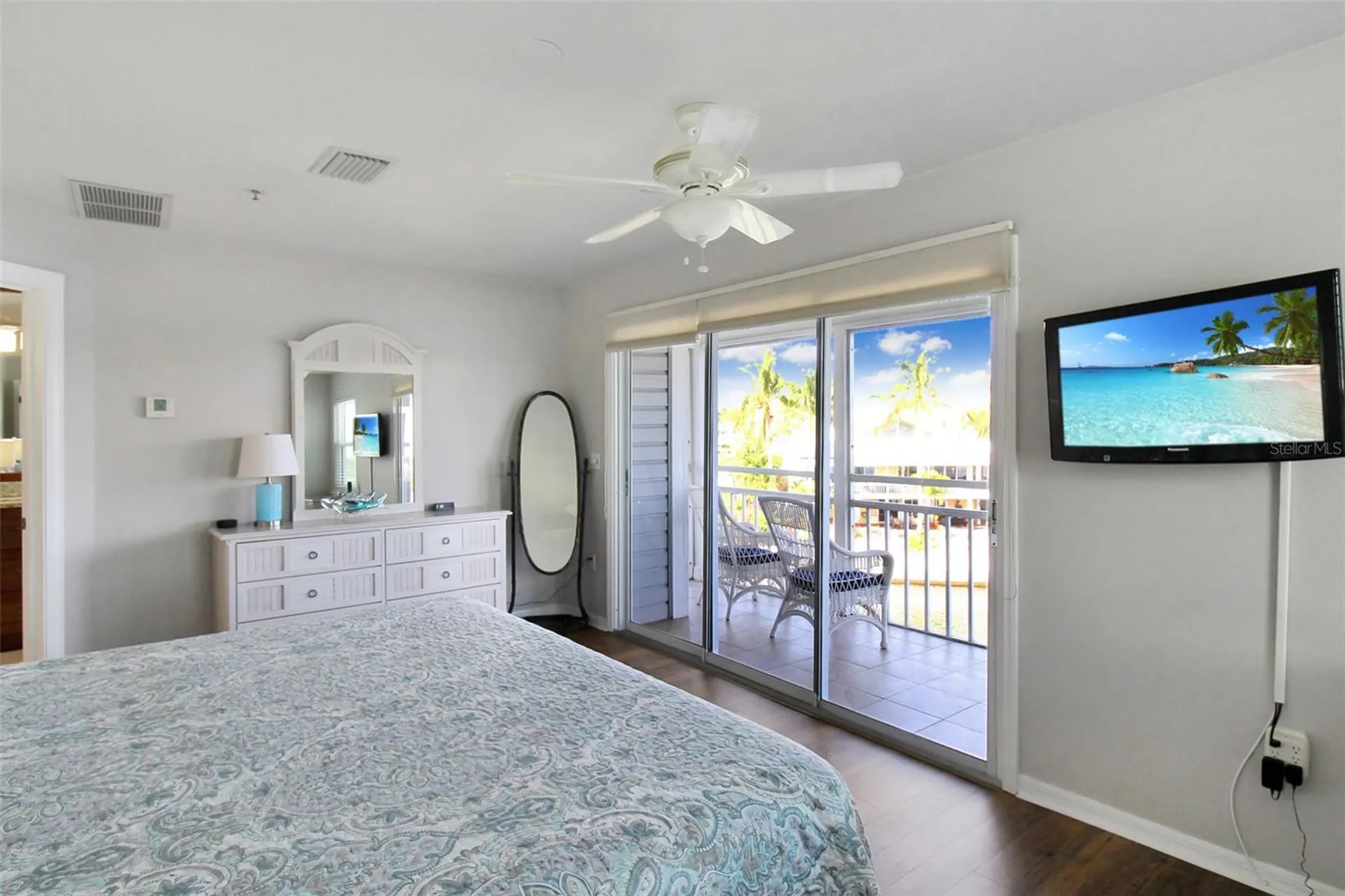 1389 Siesta Bayside Drive Sarasota FL 34242
