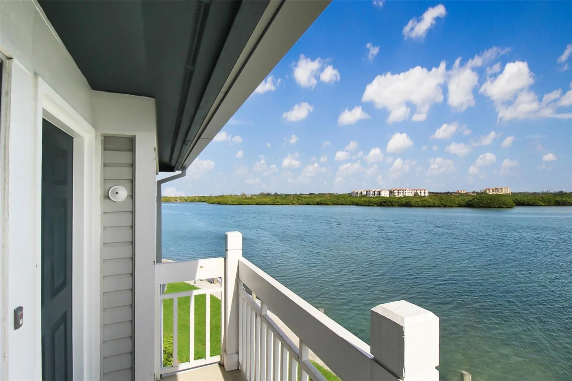 1389 Siesta Bayside Drive Sarasota FL 34242