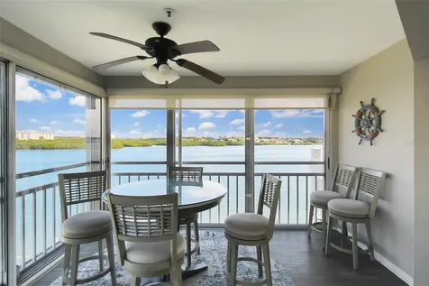 1389 Siesta Bayside Drive Sarasota FL 34242