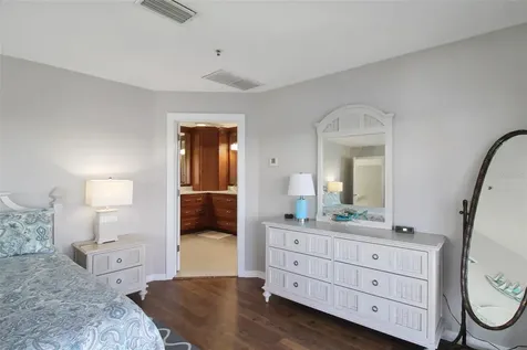 1389 Siesta Bayside Drive Sarasota FL 34242