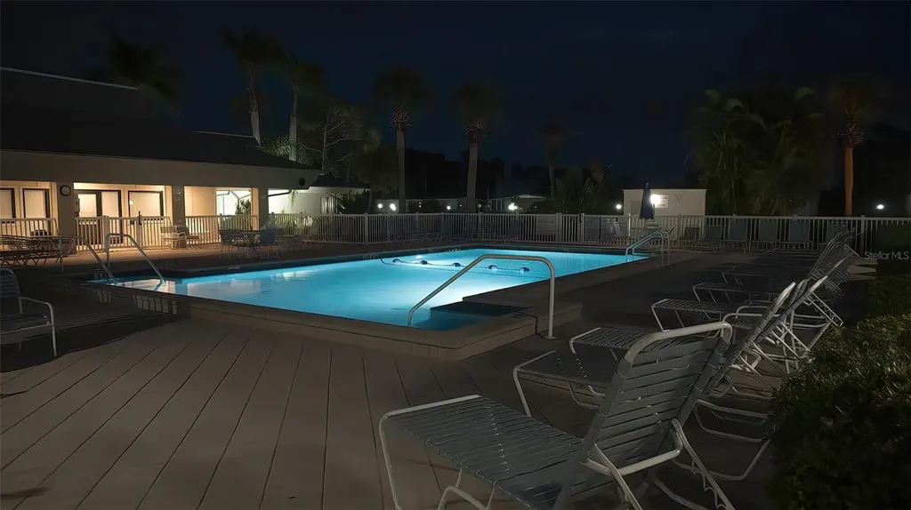 239 Estrada North Port FL 34287