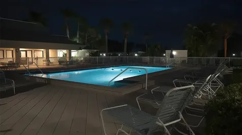 239 Estrada North Port FL 34287