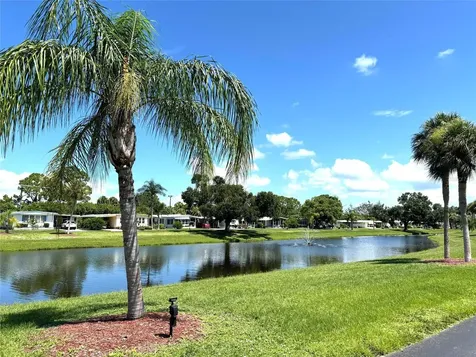 239 Estrada North Port FL 34287