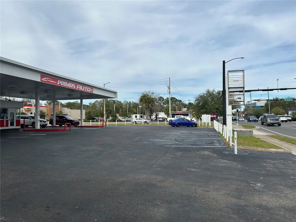 1516 N Main Street Gainesville FL 32601