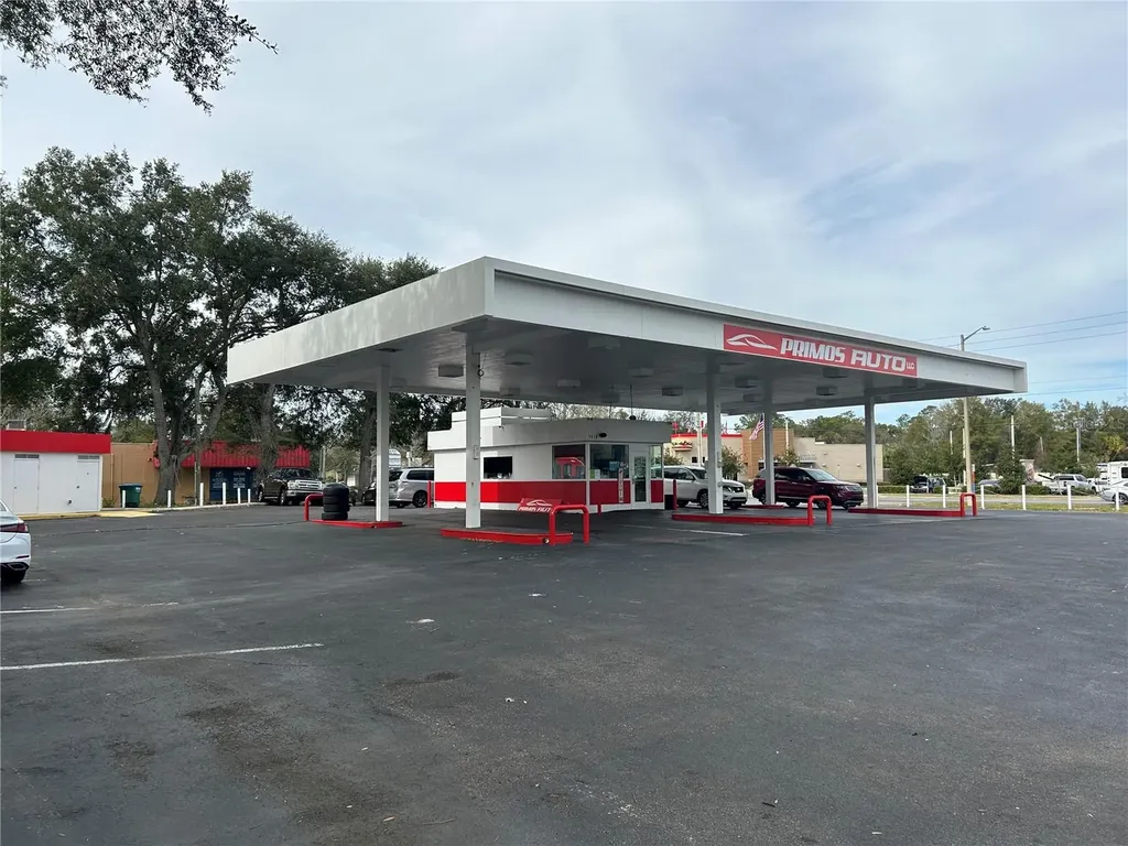 1516 N Main Street Gainesville FL 32601