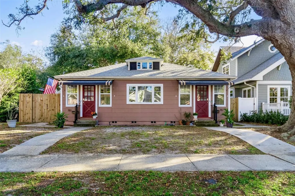 780 27th Avenue N St Petersburg FL 33704