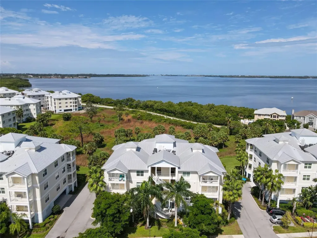 7820 34th Avenue W Bradenton FL 34209