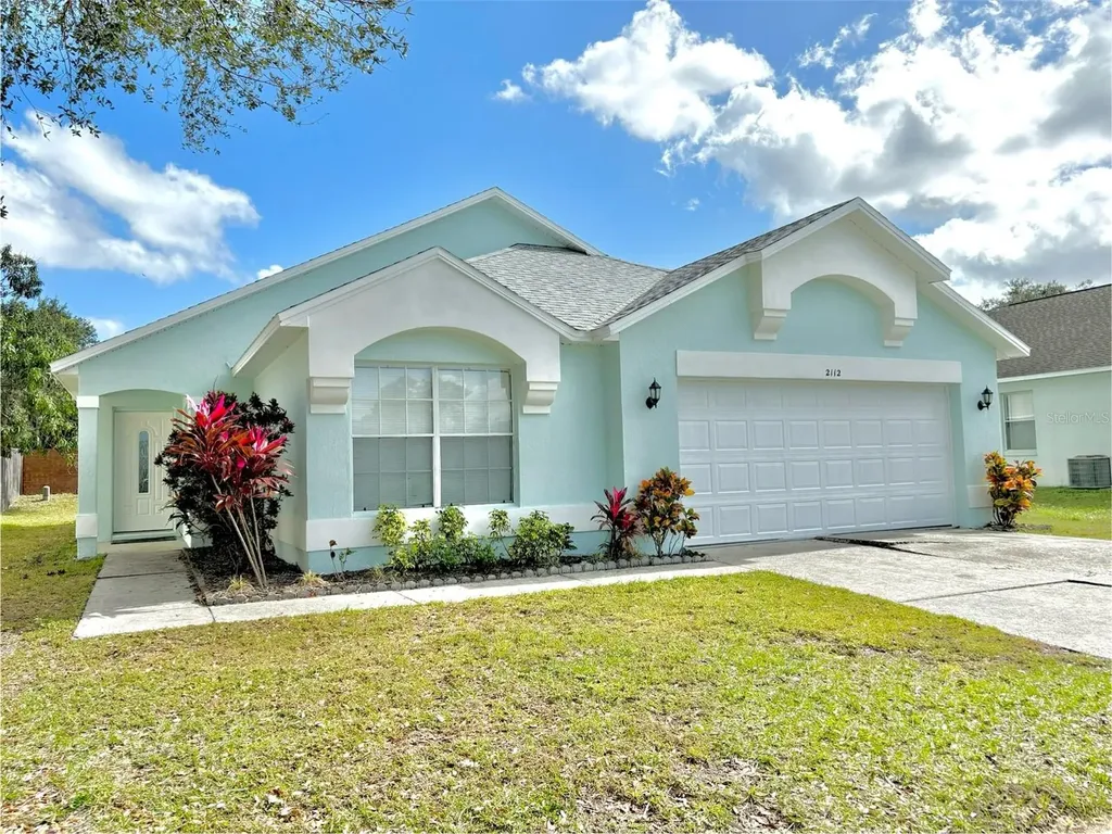 2112 Mallard Creek Circle Kissimmee FL 34743
