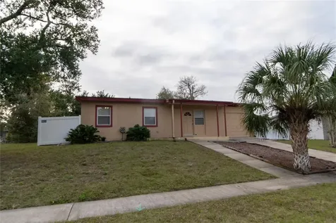 649 N Wellington Drive Deltona FL 32725