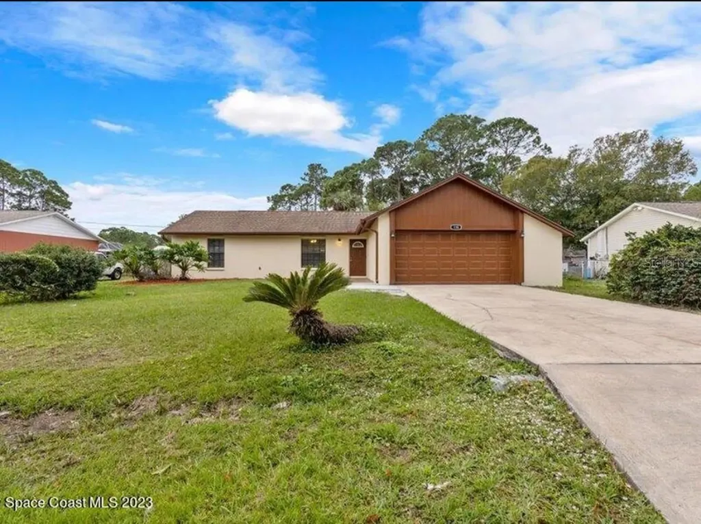 130 Richardson Street SE Palm Bay FL 32909