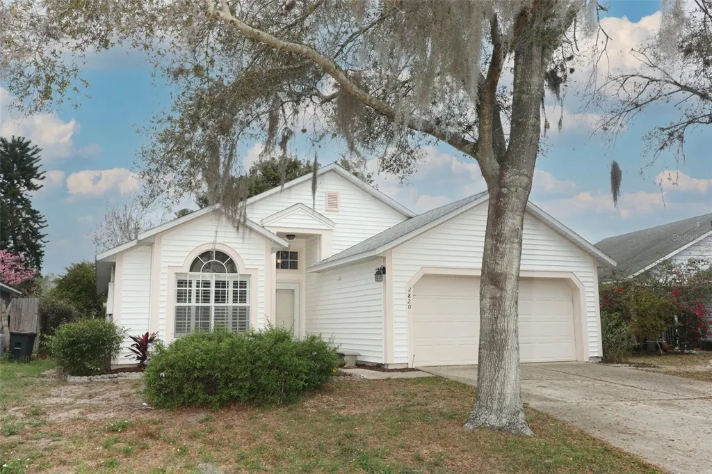 2820 Delcrest Drive Orlando FL 32817