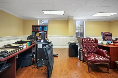 4725 N Lois Avenue Tampa FL 33614