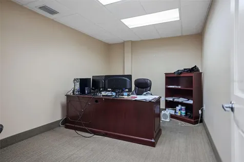 4725 N Lois Avenue Tampa FL 33614