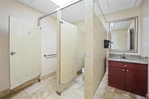 4725 N Lois Avenue Tampa FL 33614