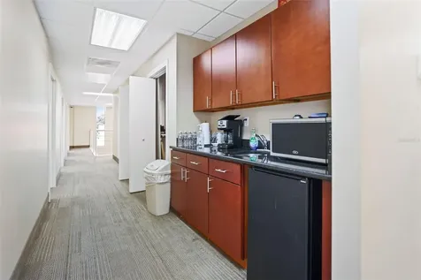 4725 N Lois Avenue Tampa FL 33614