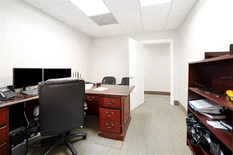 4725 N Lois Avenue Tampa FL 33614