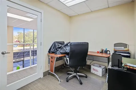 4725 N Lois Avenue Tampa FL 33614