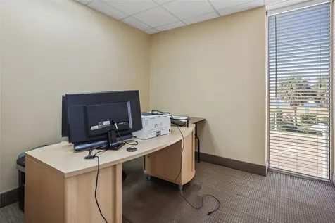 4725 N Lois Avenue Tampa FL 33614