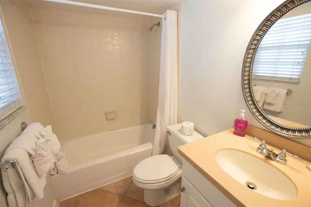 102 39th Street Holmes Beach FL 34217