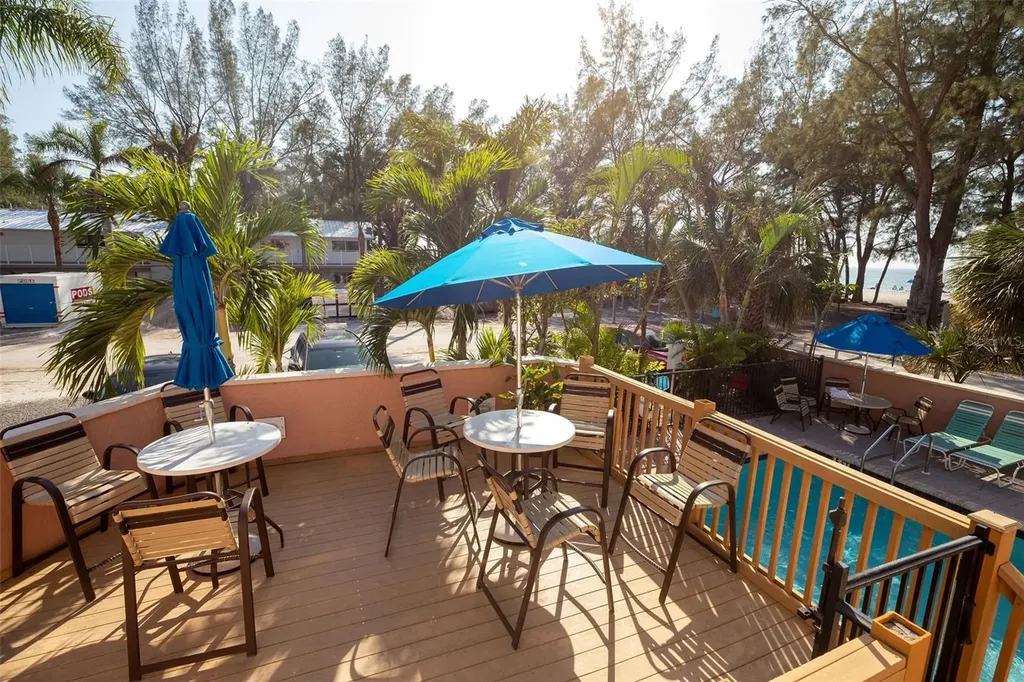 102 39th Street Holmes Beach FL 34217