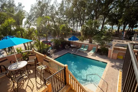 102 39th Street Holmes Beach FL 34217