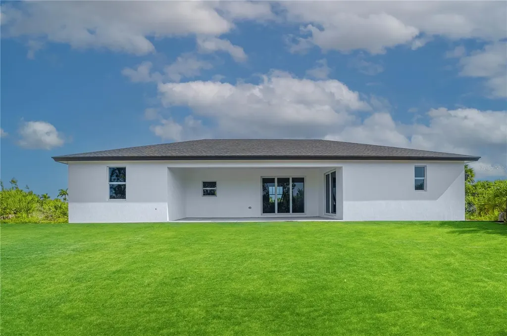 Xx 15101 Brainbridge Circle Port Charlotte FL 33981