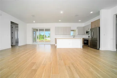 Xx 15101 Brainbridge Circle Port Charlotte FL 33981