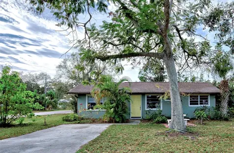 705 Harvard Street Englewood FL 34223