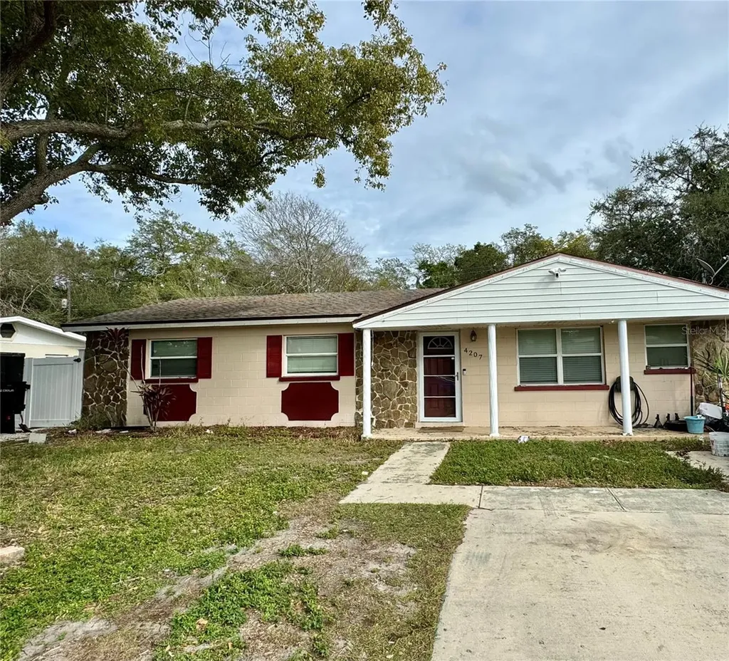 4207 35th Street W Bradenton FL 34205