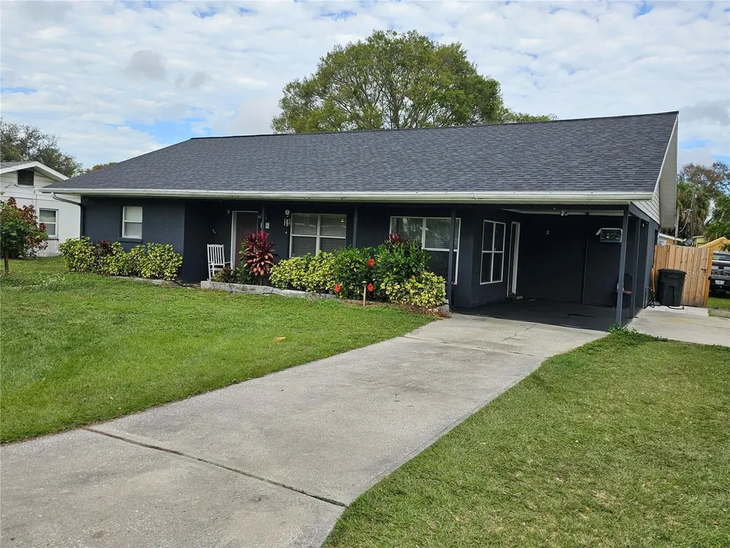 1006 39th Avenue W Bradenton FL 34205