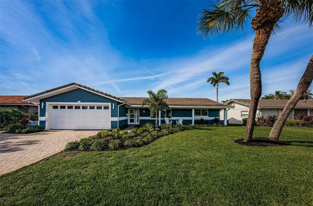 1963 Massachusetts Avenue NE St Petersburg FL 33703