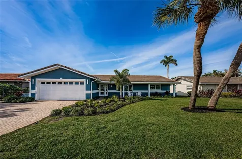 1963 Massachusetts Avenue NE St Petersburg FL 33703