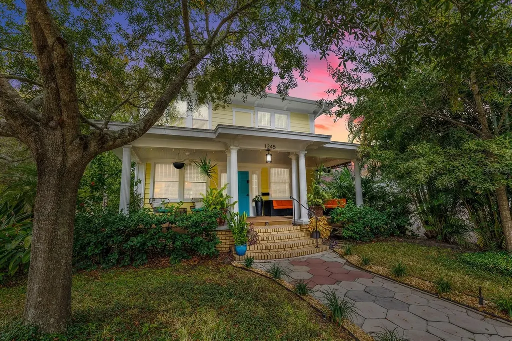 1245 26th Avenue N St Petersburg FL 33704
