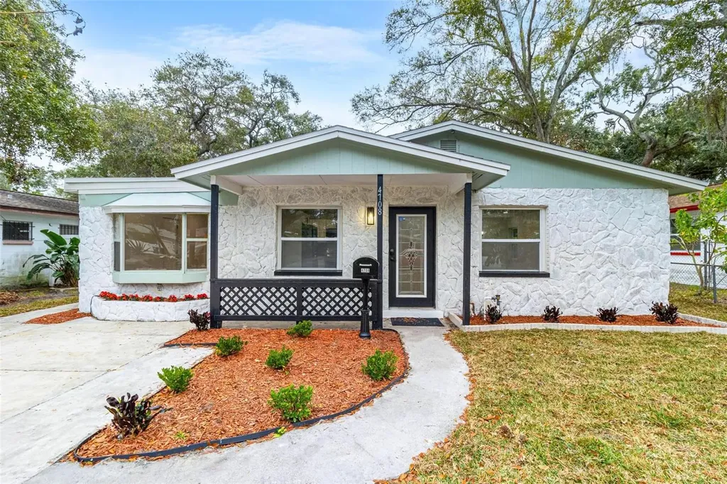 4708 25th Avenue S St Petersburg FL 33711