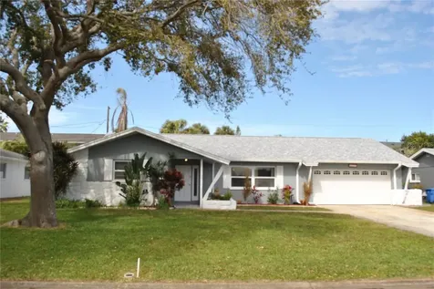 6895 16th Avenue N St Petersburg FL 33710