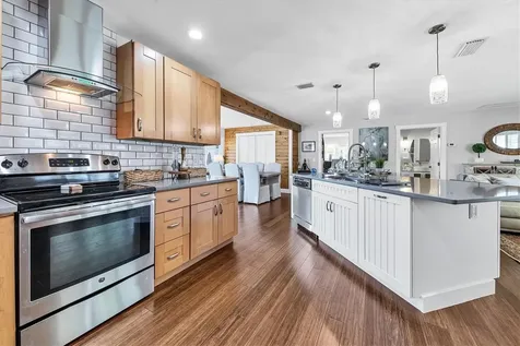 460 Ceil Court Nokomis FL 34275