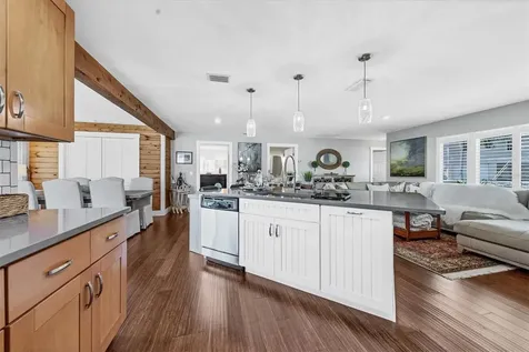 460 Ceil Court Nokomis FL 34275