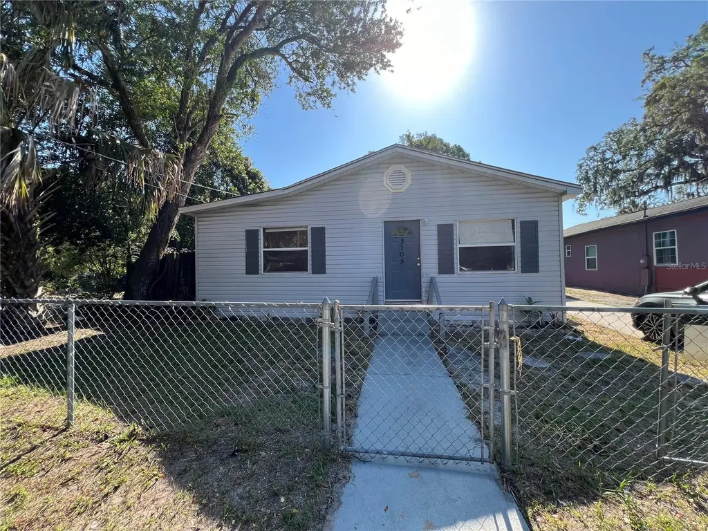 8305 N Brooks Street Tampa FL 33604