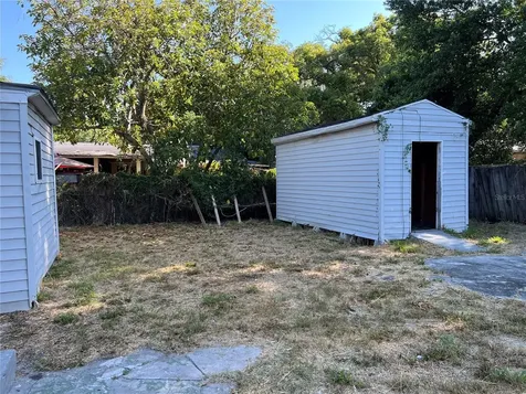 8305 N Brooks Street Tampa FL 33604